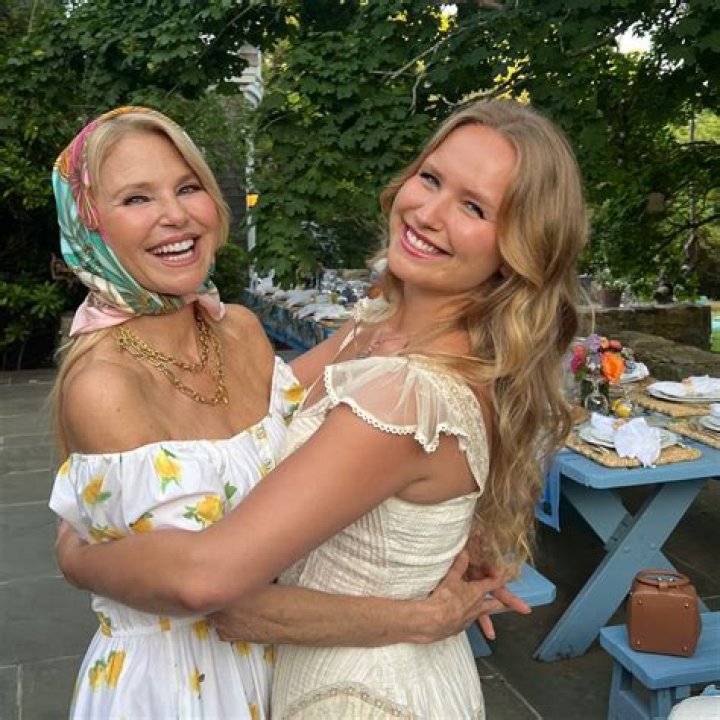 Christie Brinkley’s Daughter Sailor Lee Brinkley-Cook Bio, Wiki, Age, Father, Heigth, Net Worth, Feet, Bikini, Ethnicity and Instagram