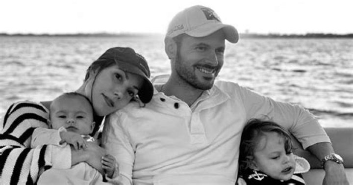 Does Lizzy Caplan Have Kids With Her Husband Tom Riley? Family And Net Worth