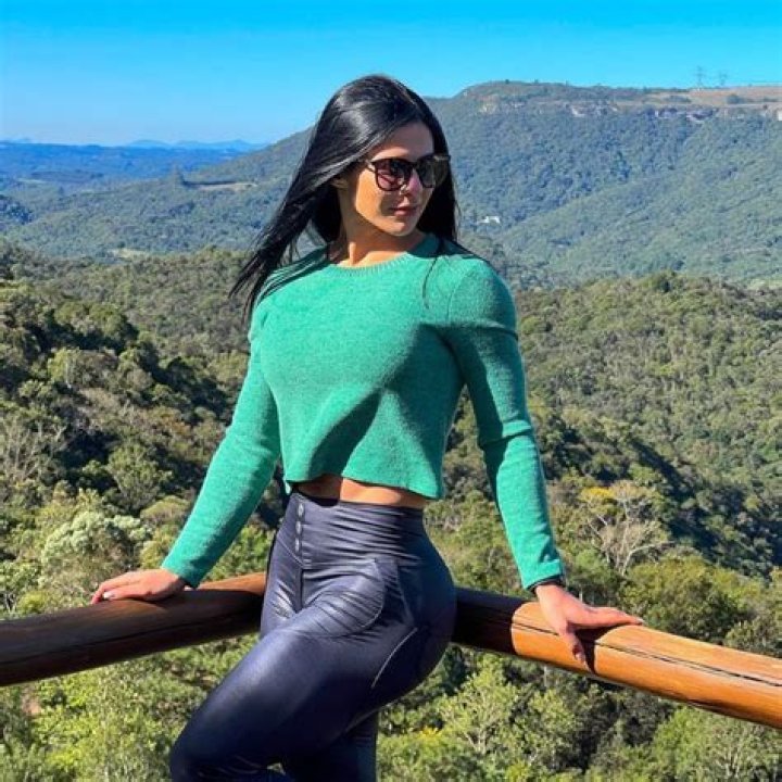Eva Andressa