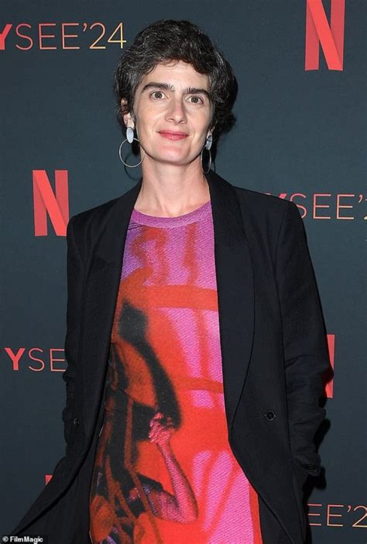 Gaby Hoffmann Bio, Wiki, Age, Height, Family, Wife, Movies and Net Worth.