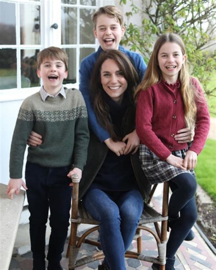 How Did Kate Buffery Husband Roger Michell Die? Family And Net Worth