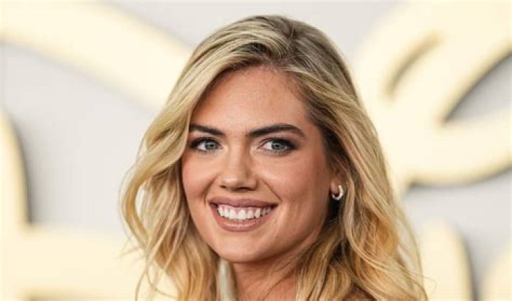 Kate Upton Biography,Age,Baby,Net Worth and Craziest SI Swimsuit