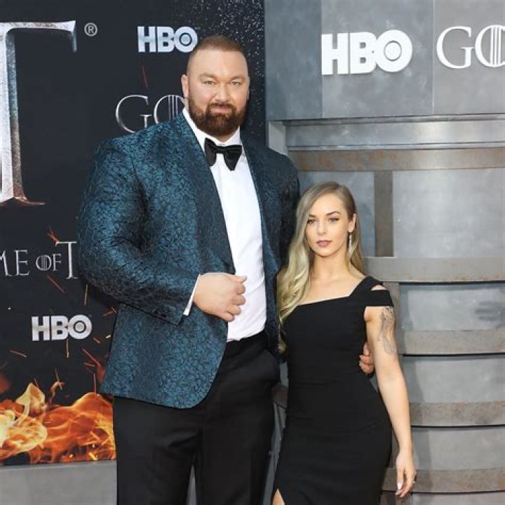 Kelsey Henson Biography, Age, Height, Husband, Career and Net Worth