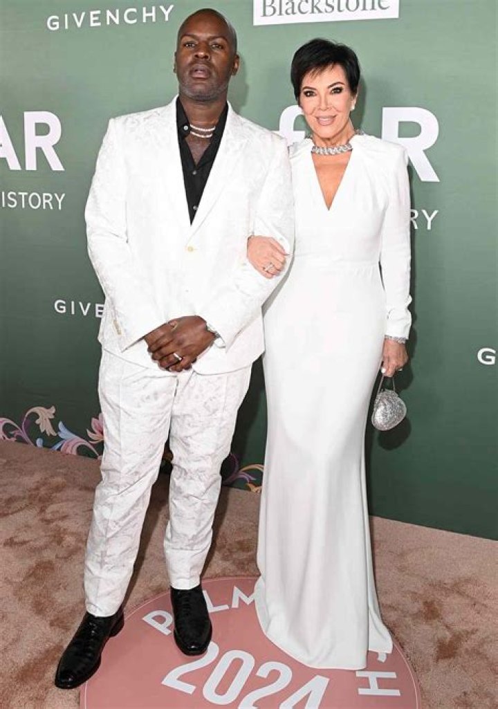 Kris Jenner: dating, net worth, tattoos, smoking & body measurements