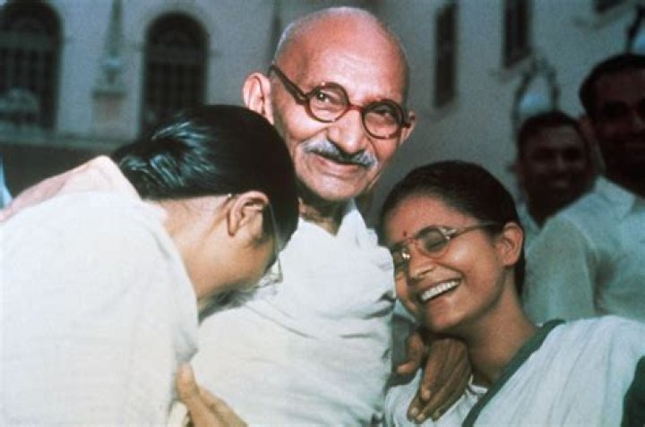 Mahatma Gandhi Net Worth, Income, Salary, Earnings, Biography