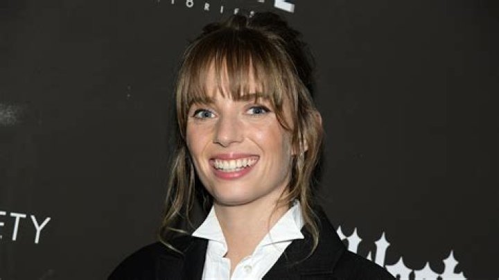 Maya Hawke (Actress) Wiki, Bio, Age, Height, Weight, Body Stats, Net Worth, Ethnicity, Early Life, Facts