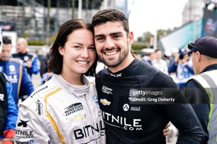 Meet Rinus VeeKay Boxer Girlfriend Carmen De Jong, How Tall Is The Racing Driver?