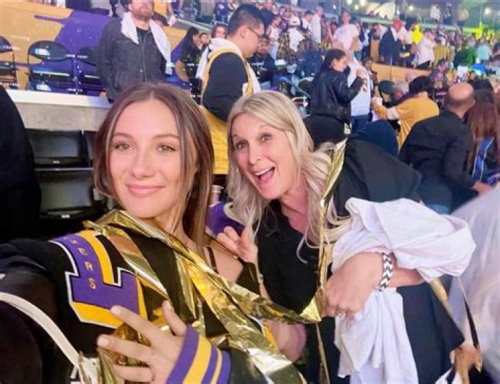 NBA: Does Austin Reaves Have Sister? Brother And Family