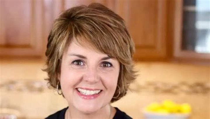 Stephanie Bauer Net Worth, Income, Salary, Earnings, Biography