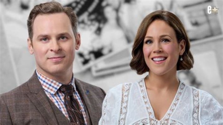 Who Is Erin Woodward? Personal Details To Know About Chris Woodward Wife