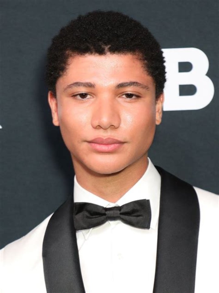 Who Is James Majoos? Meet The Actor Who Plays Darren On Heartbreak High Reboot Netflix