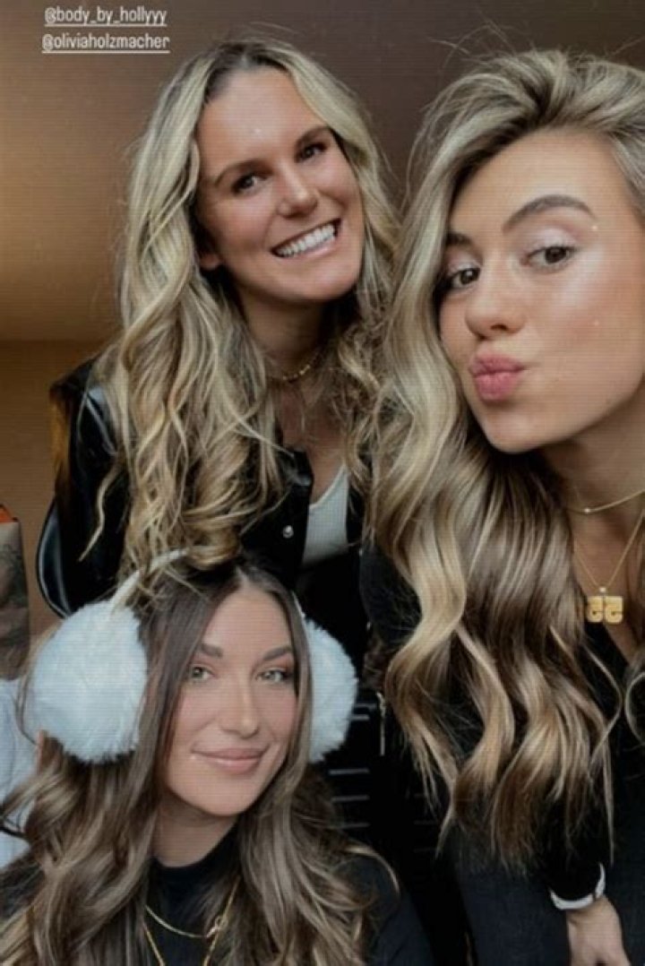 Who Is Olivia Holzmacher? Joe Burrow Girlfriend Age, Find Her on Instagram