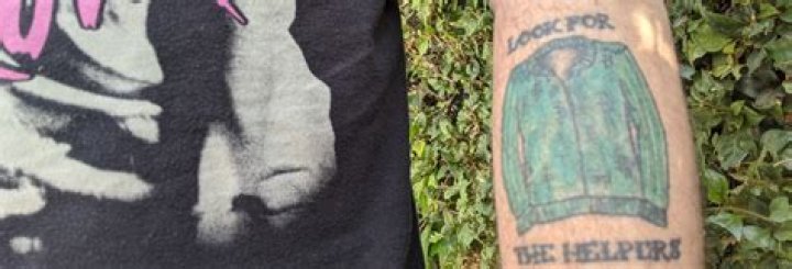 Wil Wheaton: Wife, net worth, tattoos, smoking & body facts